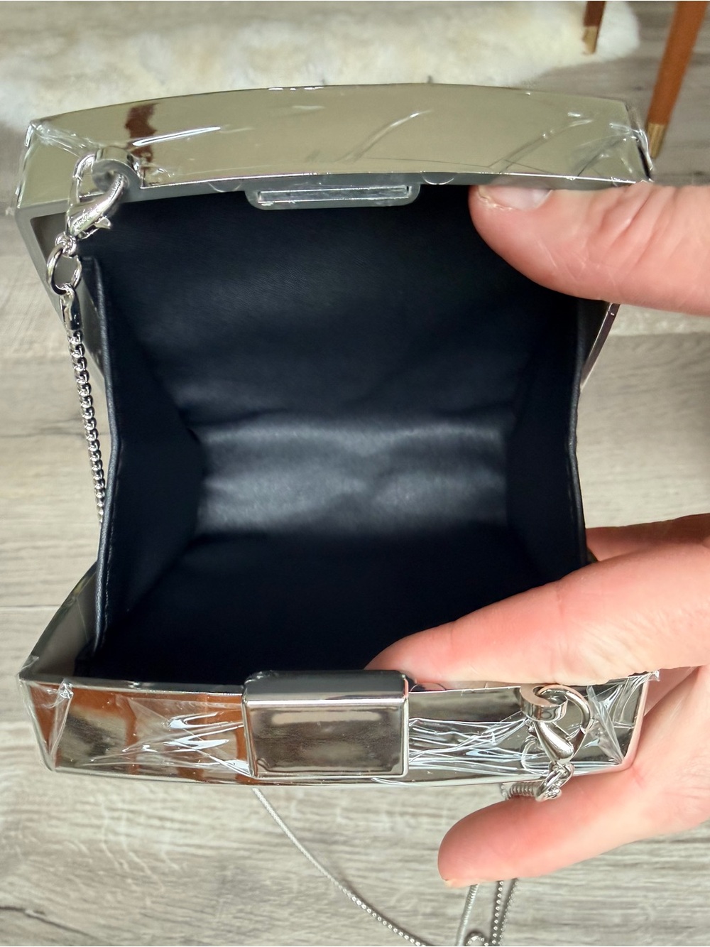 SEALED Source Unknown Silver Chanel Inset Crystal Perfume Bottle Clutch on Chain - Picture 9 of 15